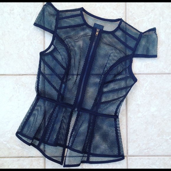 Intrepid Peplum Top - Picture 4 of 4